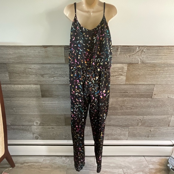 DKNY Women's Printed Drawstring waist Jumpsuit - Picture 6 of 10